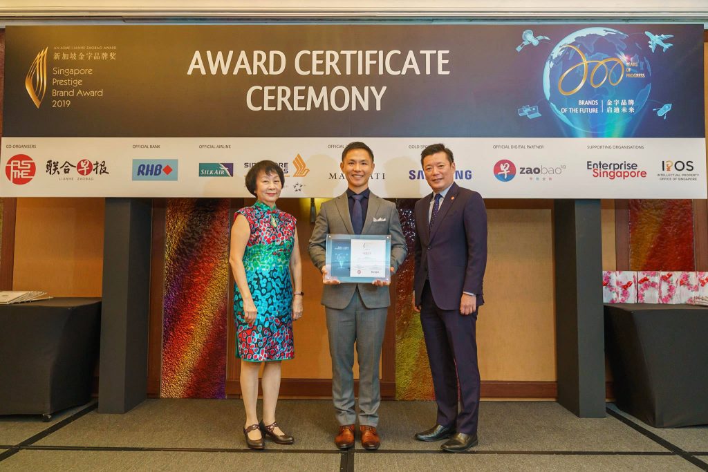 96-SA902661-2019-award-certificate-ceremony